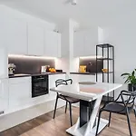 Apartament Chwaliszewo Z Balkonem - Free Parking