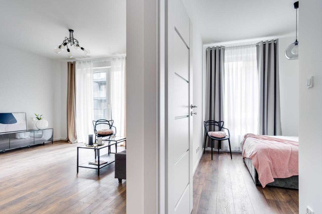 Apartment Chwaliszewo Z Balkonem - Free Parking Poznan